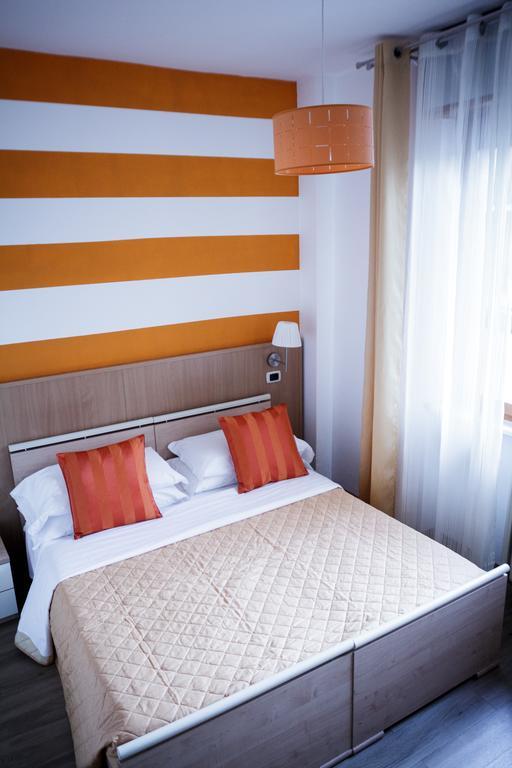 Twelve Hotel Монкалиери Стая снимка